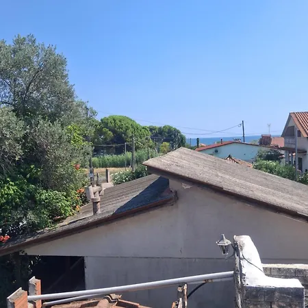 Yakinthos House Ваканционна къща *